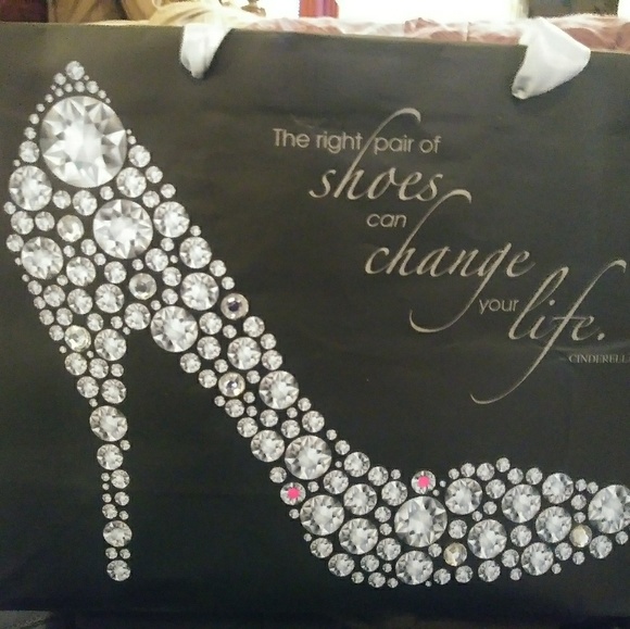 Meet your Posher, Trudy - Picture 1 of 1